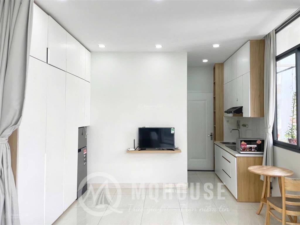 Cho thuê căn hộ full nội nhất, ban công thoáng ngay nguyễn trãi quận 1 gần bùi viện, cầu ông lãnh