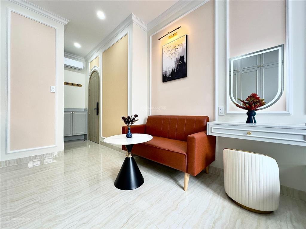 Cho thuê căn hộ full nội thất cao cấp cửa sổ thoáng hồ hảo hớn quận 1 gần bùi viện, chợ bến thành