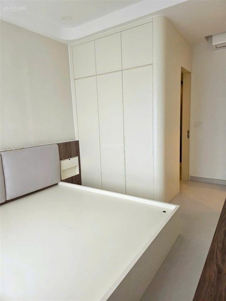 Bán gấp trong tháng căn hộ sky 9, dt 65m2, 2pn 2wc, đã có sổ công chứng liền