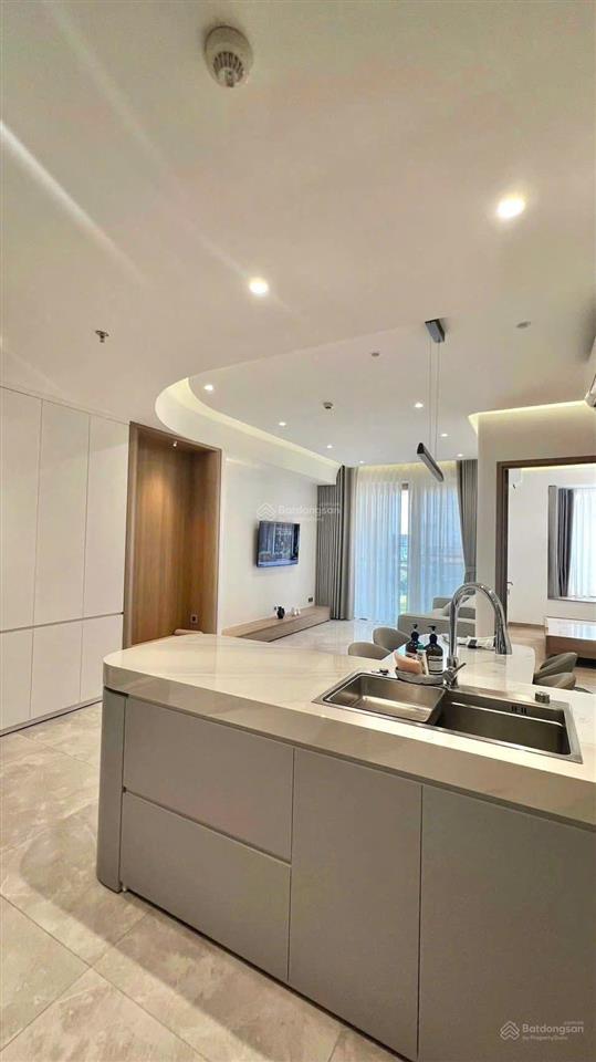 Bán gấp trong tháng căn hộ sky 9, dt 65m2, 2pn 2wc, đã có sổ công chứng liền