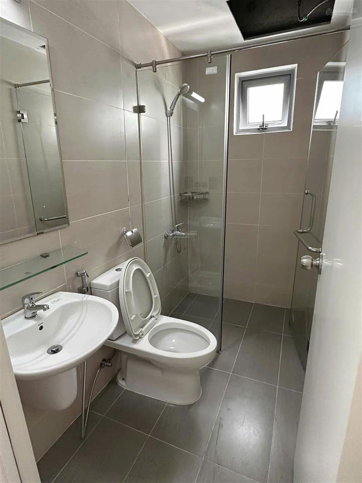 Chính chủ bán! căn hộ centum wealth q9, 68m2, 2pn2wc, có sổ tiện nghi đầy đủ