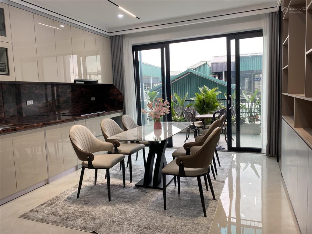 Ngọc thụy  ngõ ô tô tránh  7 tầng thang máy  mặt tiền rộng
