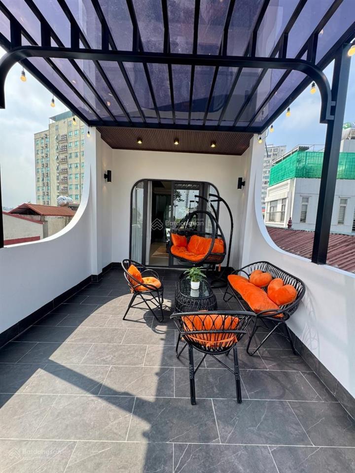 View triệu đô phố lý sơn ngọc thuỵ 7t thang máy gara 2 ô tô