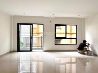 Hot xuân đỉnh 6 tầng thang máy gara ô tô mt cực hiếm 40m² x 6 tầng ,mt 6m ô tô vào nhà