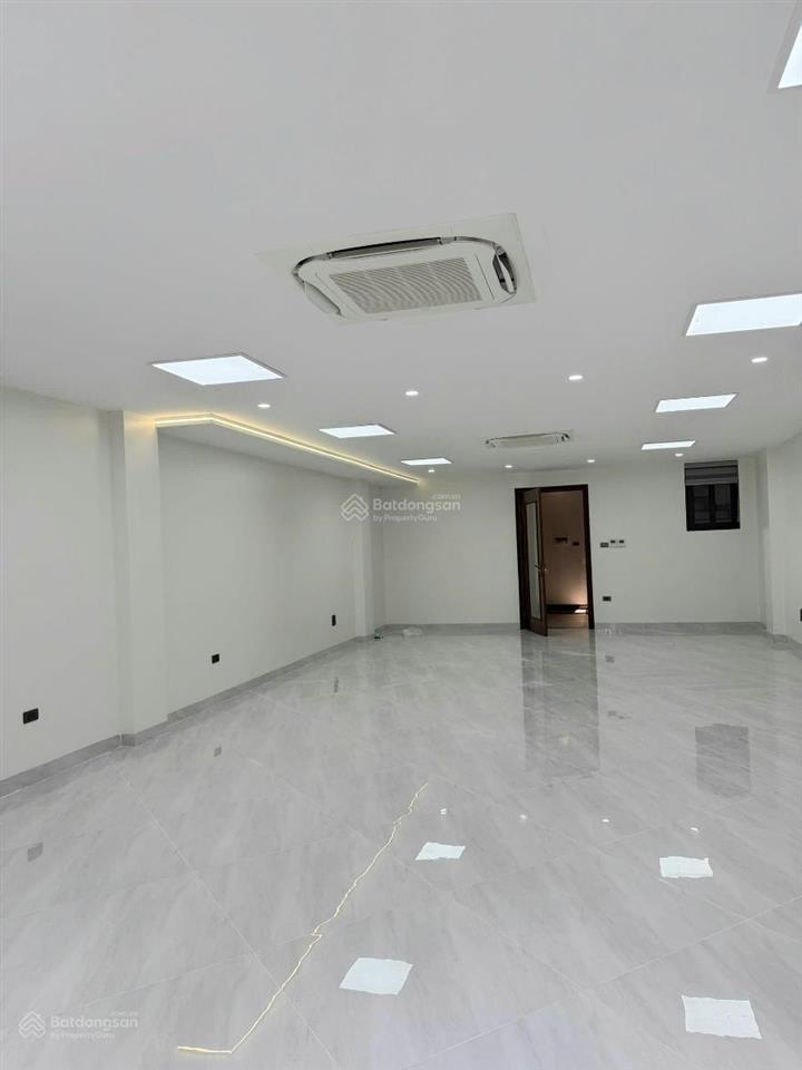 Siêu phẩm nhà 8 tầng thang máy  gara 4 ô tô