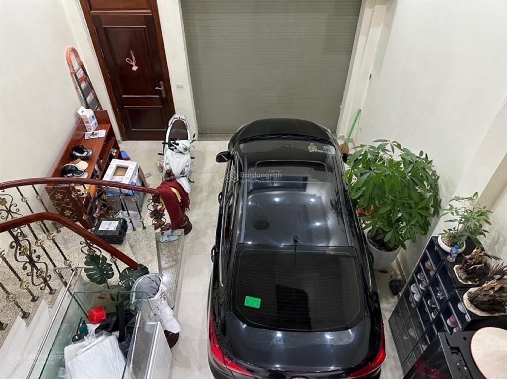 Nhà đẹp đường 19/5 hà đông ô tô tránh kinh doanh 2 thoáng,ô tô 7 chỗ vào nhà