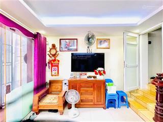 Phân lô hoàng đạo thành ngõ to như phố ô tô tránh vỉa hè kinh doanh