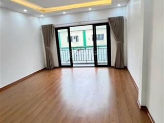 Phân lô ngọc hồi 7 tầng thang máy gara ô tô dt 50m², mt 4.5m ngõ rộng ô tô