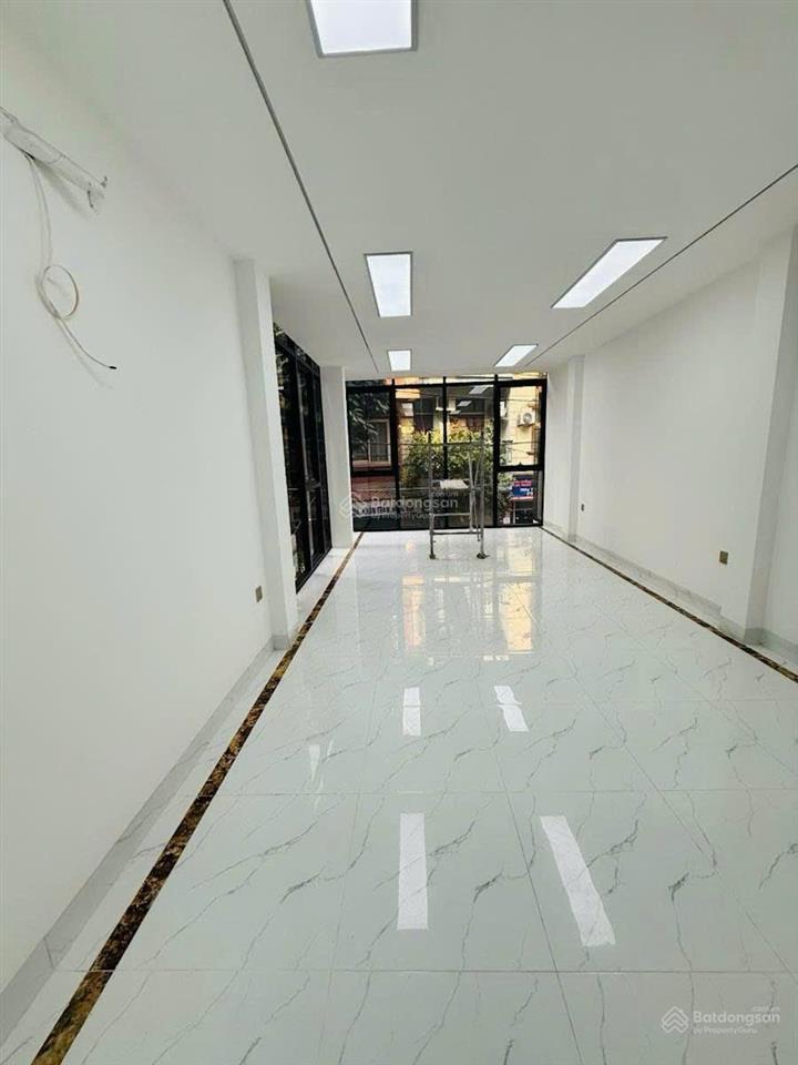 Hoa hậu nhất phố thịnh liệt  vỉa hè  kinh doanh sầm uất  full nội thất  thang máy nhập khẩu