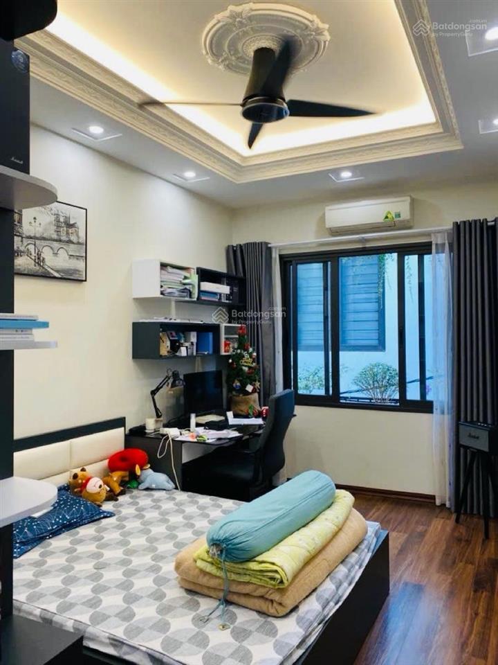 Hiếm thanh xuân lô góc 2 thoáng gara ô tô chỉ 50m ra phố phan đình giót