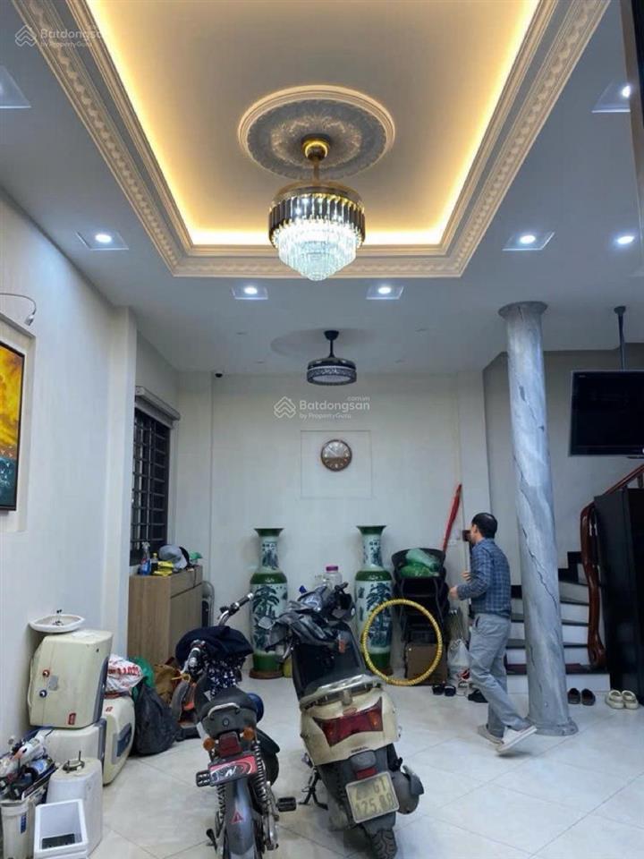 Hiếm thanh xuân lô góc 2 thoáng gara ô tô chỉ 50m ra phố phan đình giót