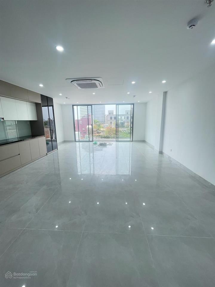 Siêu phẩm toà văn phòng 9 tầng có hầm view hồ phương mai đống đa