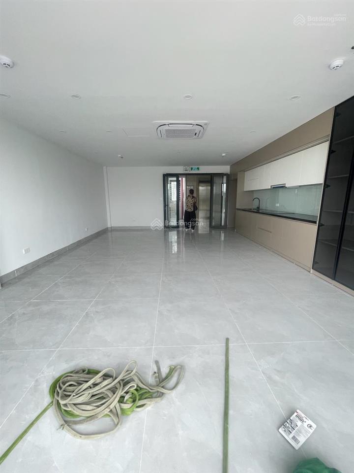Siêu phẩm toà văn phòng 9 tầng có hầm view hồ phương mai đống đa