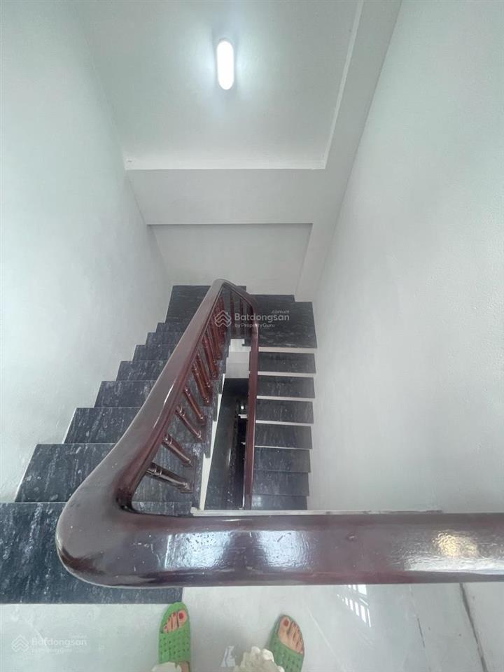 Siêu phẩm toà văn phòng 9 tầng có hầm view hồ phương mai đống đa