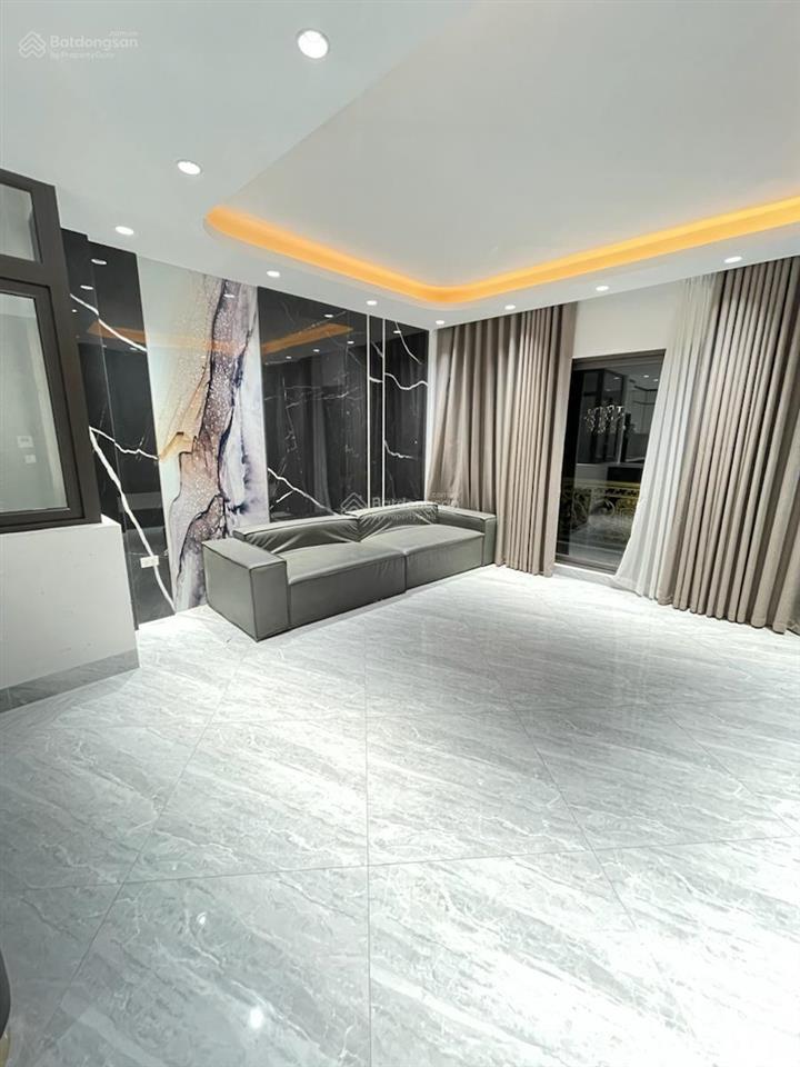Siêu phẩm văn phòng 7 tầng thang máy bờ sông sét trung tâm quận hoàng mai  ô tô tránh