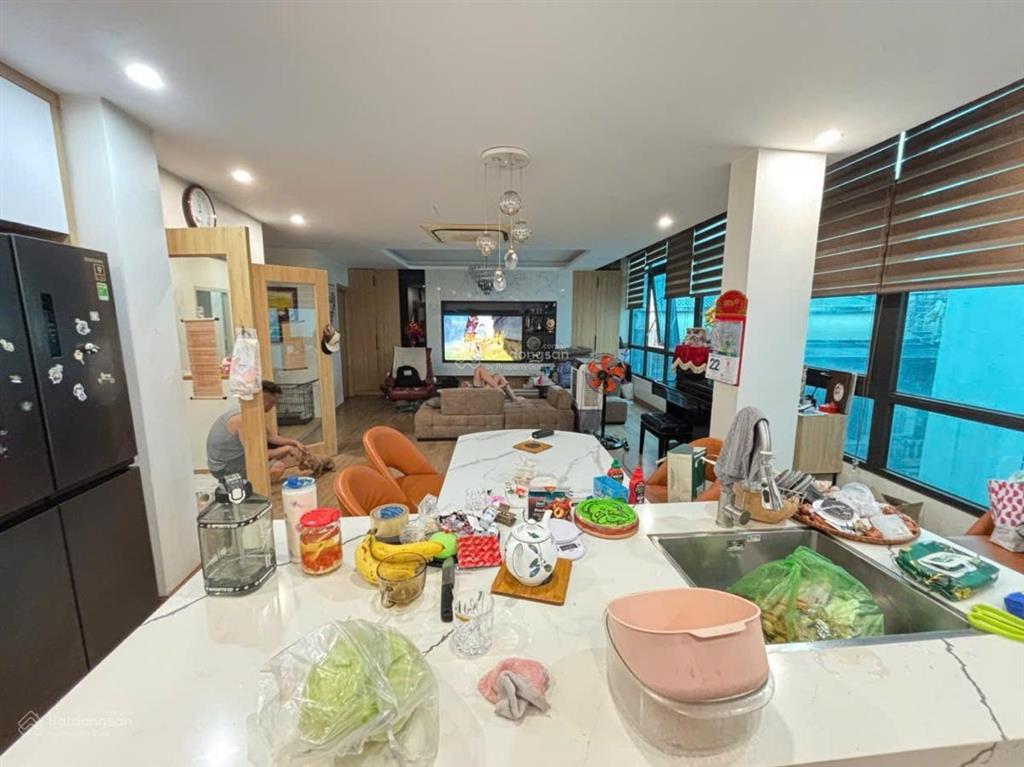 Nhà đẹp 7 tầng lô góc  phố kim mã  ô tô  thang máy  ngõ thông  tặng hết nội thất