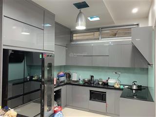 Nhà phân lô phố thái hà đống đa  kinh doanh đa ngành nghề  ô tô tránh