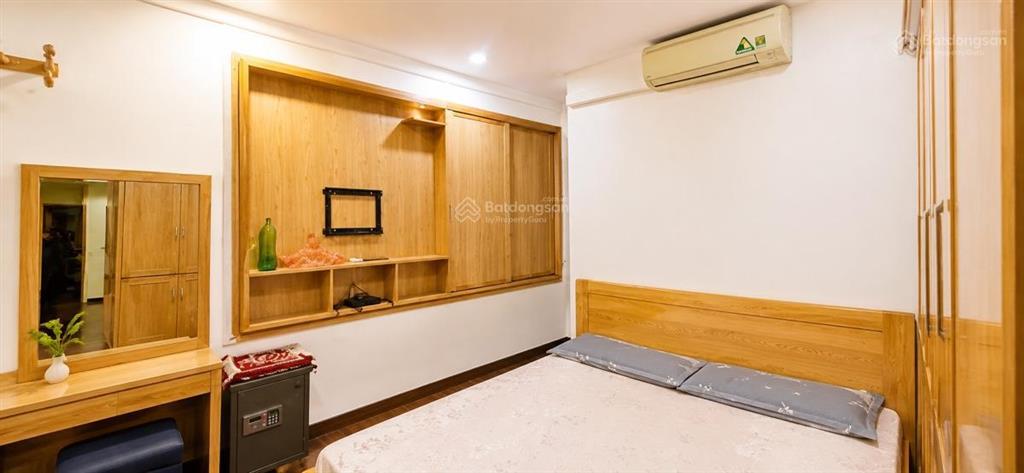 Mặt phố sơn tây, kinh doanh. phố vip ba đình, kinh doanh mọi mặt hàng, vỉa hè