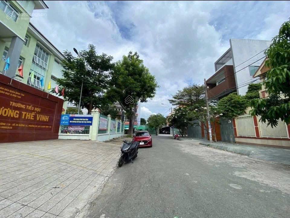 Bán biệt thự khu tên lửa, mt đường số 11a, dt 8 x 21m, 1 lầu, giá 23.9 tỷ. ( t l )