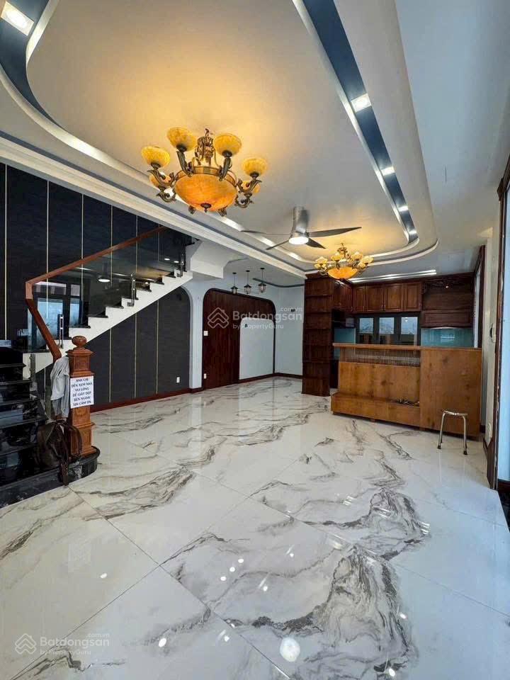 Bán biệt thự khu tên lửa, mt đường số 11a, dt 8 x 21m, 1 lầu, giá 23.9 tỷ. ( t l )
