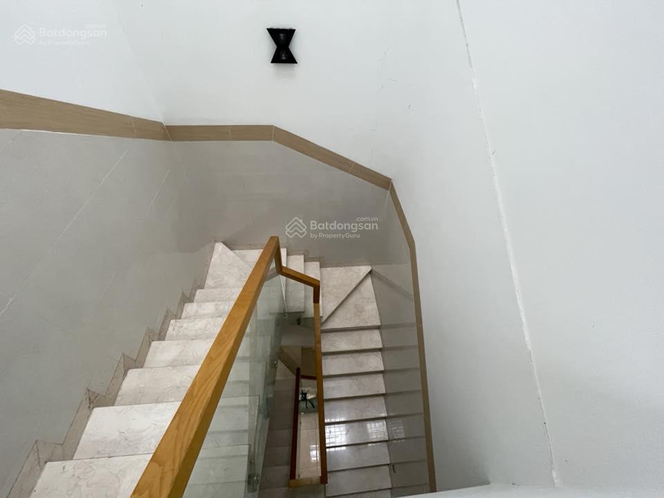 Bán nhà khu tên lửa, mt đường số 6d, dt 5 x 19m, 3 tấm, giá 11,98 tỷ (tl)