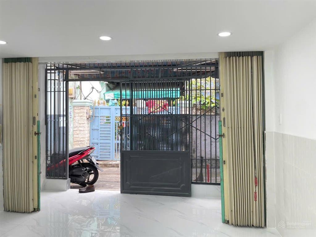 Bán nhà mới góc 2 mặt hẻm 59 mã lò, bình trị đông a giá 3.7 tỷ ( tl )