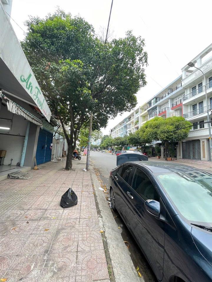 Bán nhà khu bình phú, mt đường số 23, dt 4 x 21m, 3.5 tấm, giá 15 tỷ (tl)