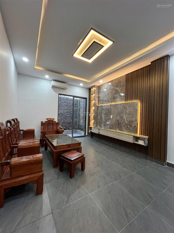 Bán nhà khu tên lửa, mt đường số 27, dt 4 x 20m, 3.5 tấm, giá 10.9 tỷ. gần công viên