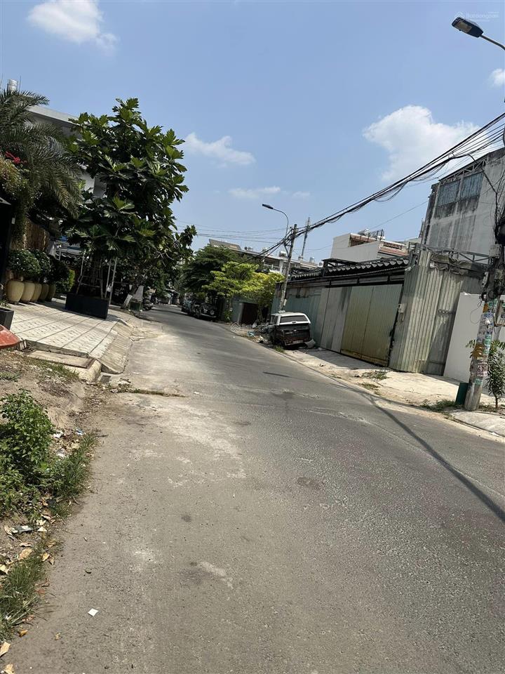 Bán nhà khu tên lửa, góc 2mt đường số 11, dt 4 x 13.5m, 4 tấm, giá 10 tỷ ( thương lượng )