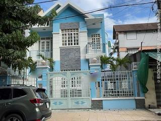 Biệt thự khu tên lửa, mt đường số 5, dt 10 x 20m, 3 tấm, giá 32 tỷ. (đối diện công viên)