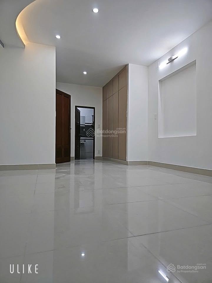 Bán nhà mới, hẻm xe hơi 375 chiến lược, dt 4.8 x 10m, 3.5 tấm, giá 6.3 tỷ (thương lượng)