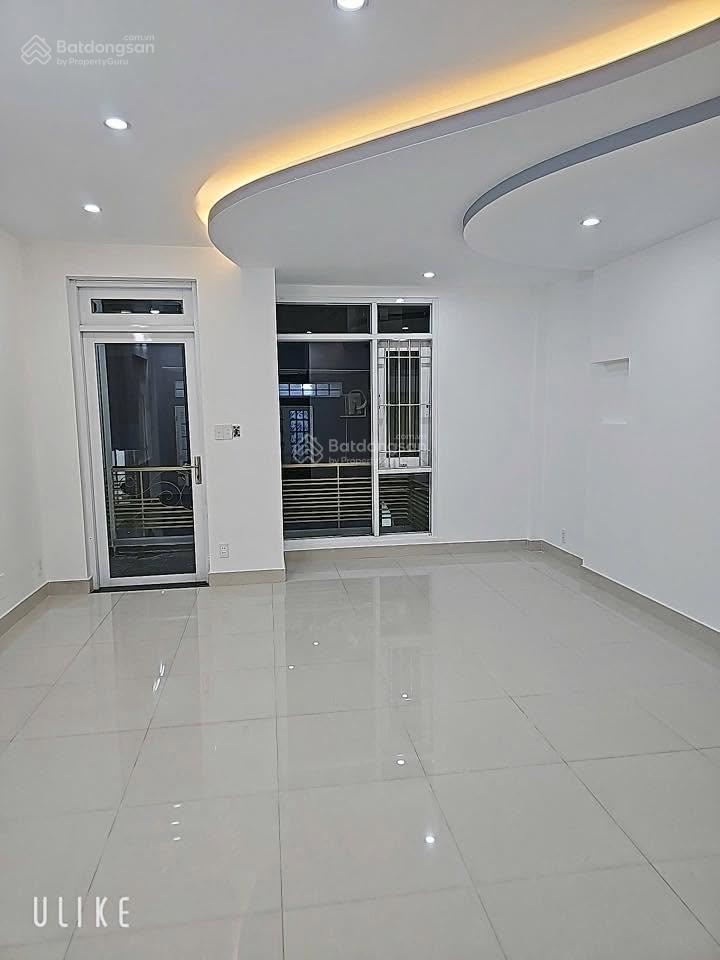 Bán nhà mới, hẻm xe hơi 375 chiến lược, dt 4.8 x 10m, 3.5 tấm, giá 6.3 tỷ (thương lượng)