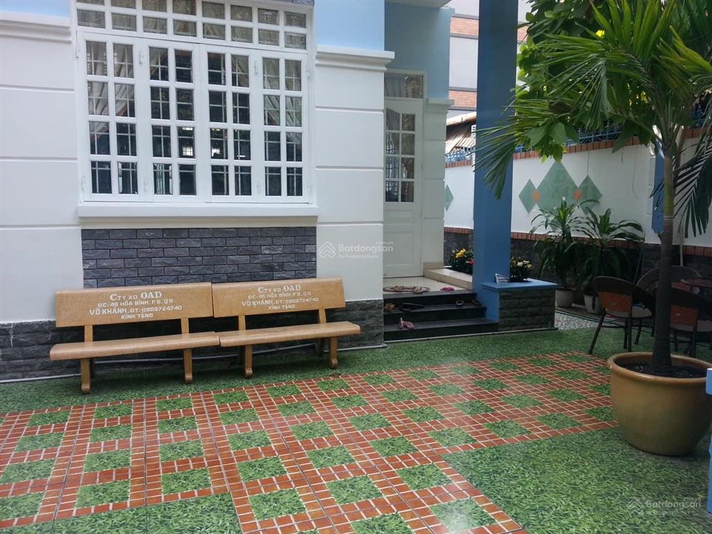 Biệt thự khu tên lửa, mt đường số 5, dt 10 x 20m, 3 tấm, giá 32 tỷ. (đối diện công viên)