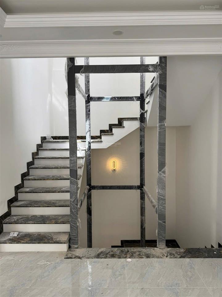 Biệt thự cityland park hills gò vấp  11*20m  1 trệt 3 lầu  sẵn thang máy  máy lạnh