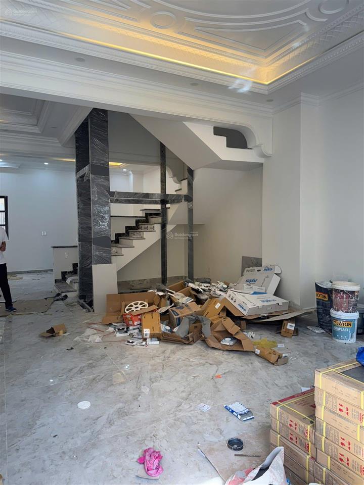 Biệt thự cityland park hills gò vấp  11*20m  1 trệt 3 lầu  sẵn thang máy  máy lạnh