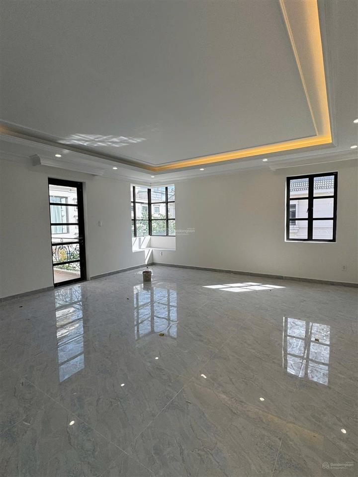 Biệt thự cityland park hills gò vấp  11*20m  1 trệt 3 lầu  sẵn thang máy  máy lạnh