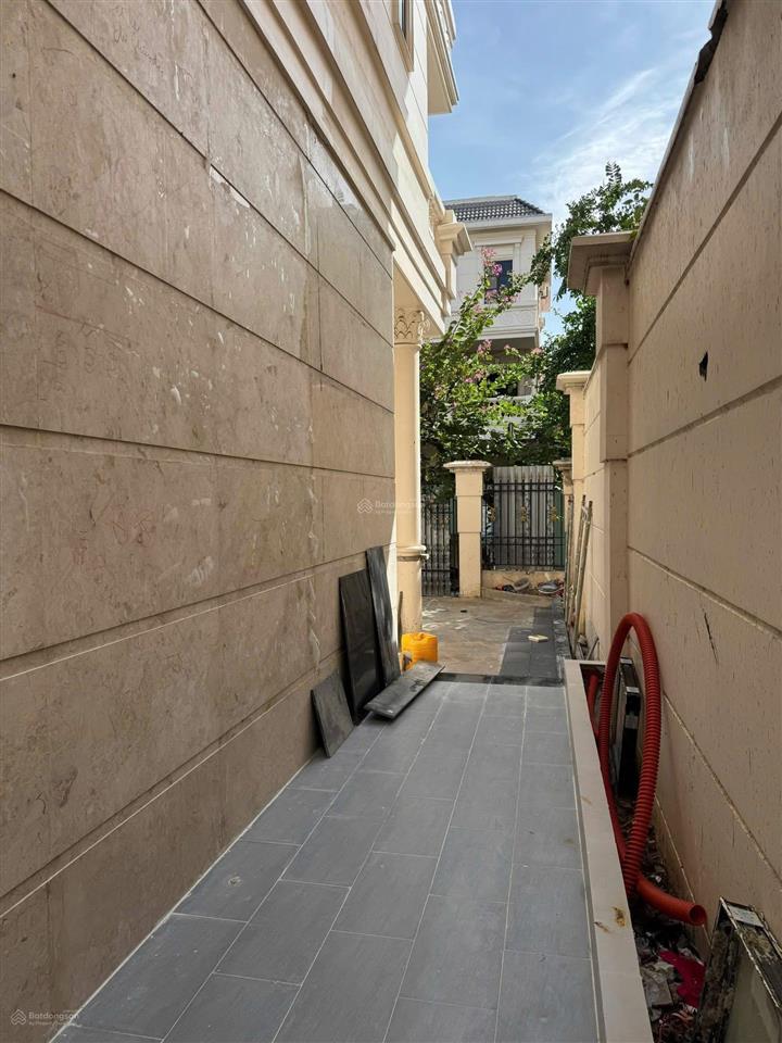 Biệt thự cityland park hills gò vấp  11*20m  1 trệt 3 lầu  sẵn thang máy  máy lạnh