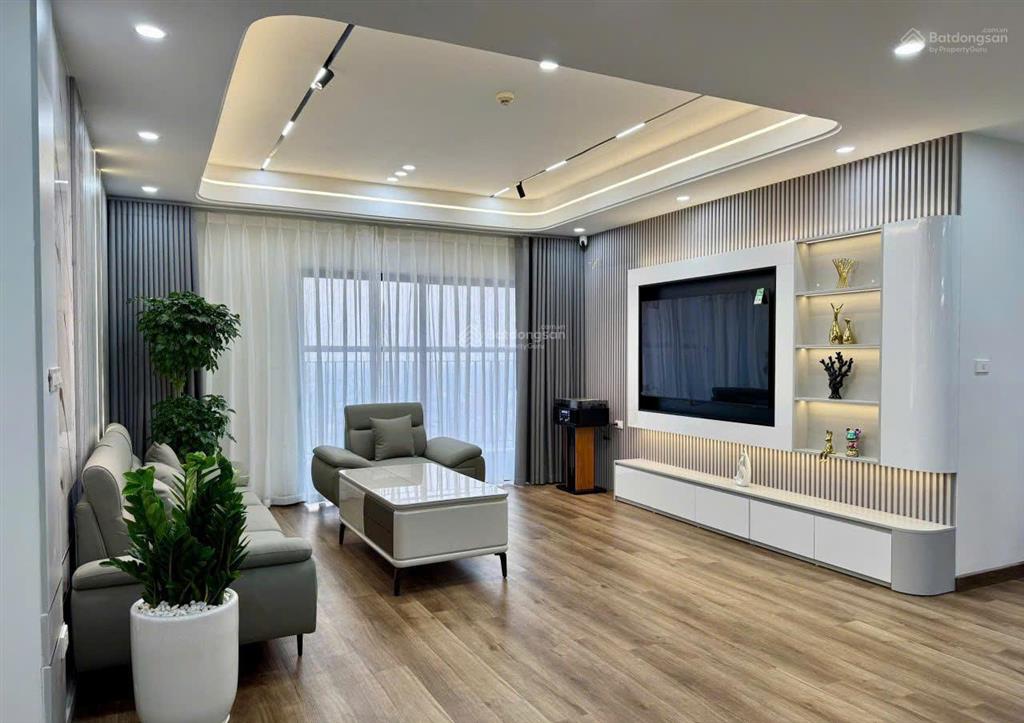 Chuyển ct gđ e cần bán ch 133m2, 3n2vs, góc thoáng, sẵn sổ  giá 8,35 tỷ tại hh2 bắc hà. 0866 839 ***