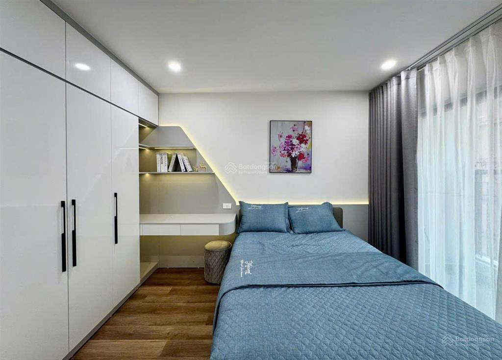Chính chủ bán ch 116m2, 3n2vs, căn góc đông nam, sẵn sổ  giá 12,5 tỷ tại golden park  0866 839 ***