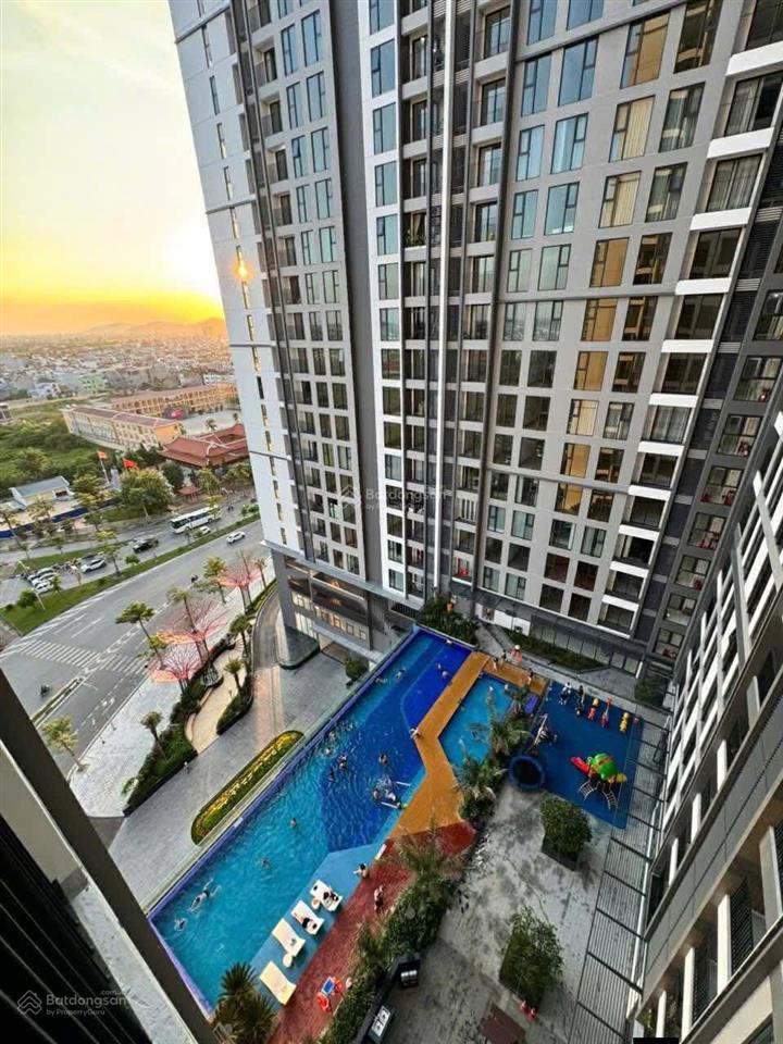 Chính chủ cần bán căn 2pn 2 wc hướng tn 73,8 m2 view cr2 & vin marina. giá 3,05 tỷ, sẵn bìa đỏ