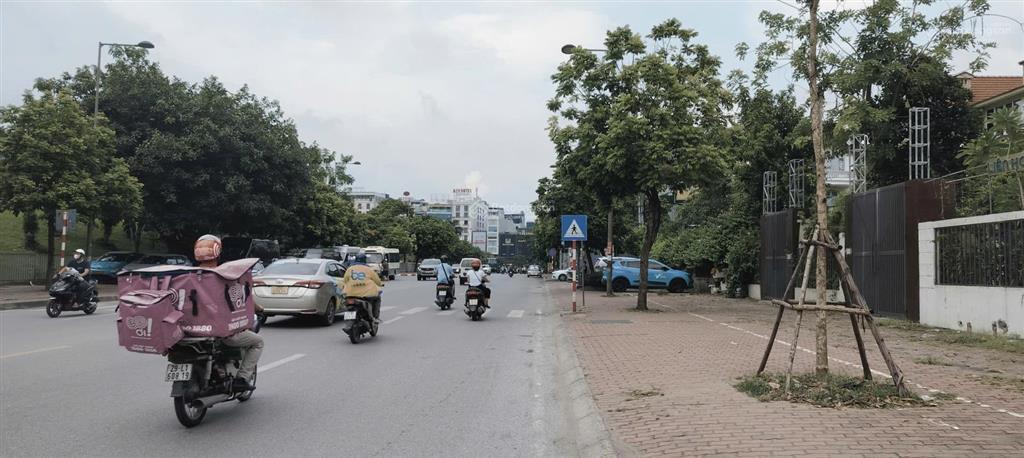 Bán liền kề view vườn hoa khu đô thị mễ trì hạ, 122.1m2, mt 7.4, xây thô 4 tầng , giá 45 tỷ