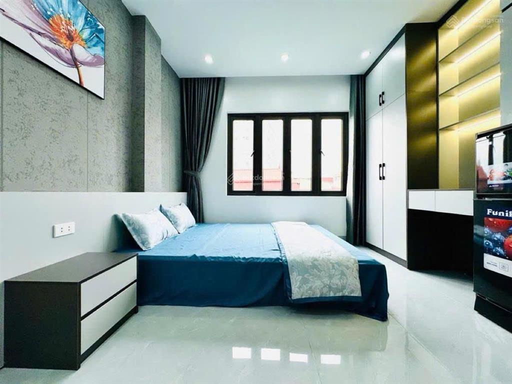 Chính chủ bán căn chung cư mini, căn góc, 3 mặt thoáng 120m2, mt 9.3*6 tầng, thang máy. 22,8 tỷ