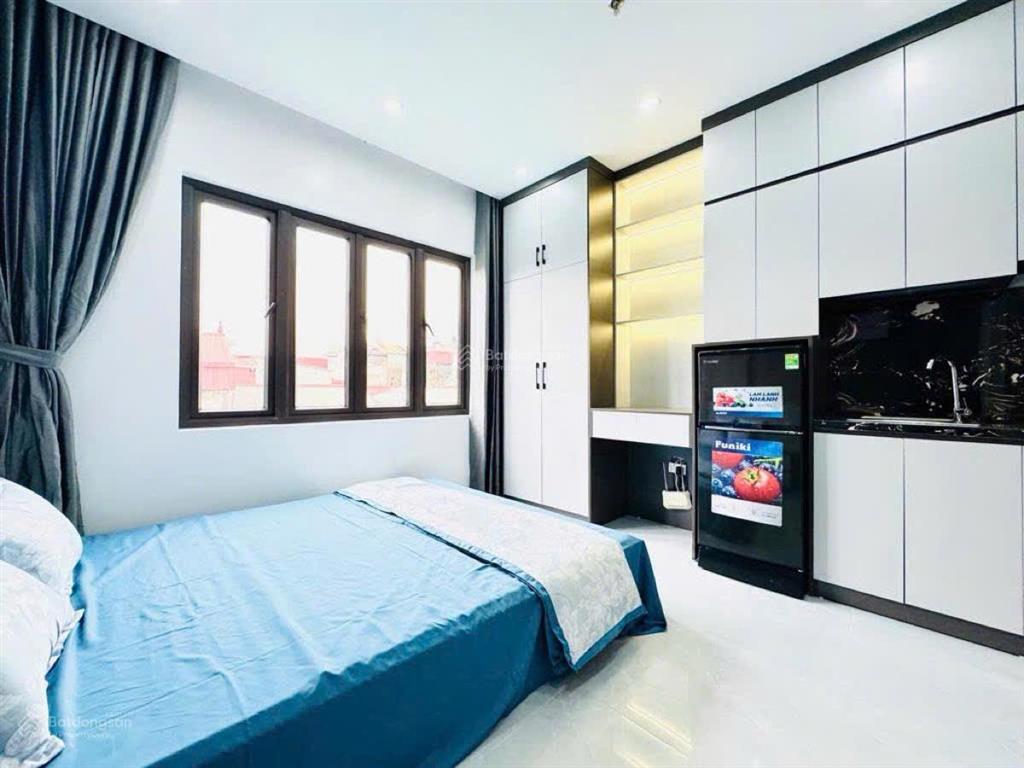 Chính chủ bán căn chung cư mini, căn góc, 3 mặt thoáng 120m2, mt 9.3*6 tầng, thang máy. 22,8 tỷ