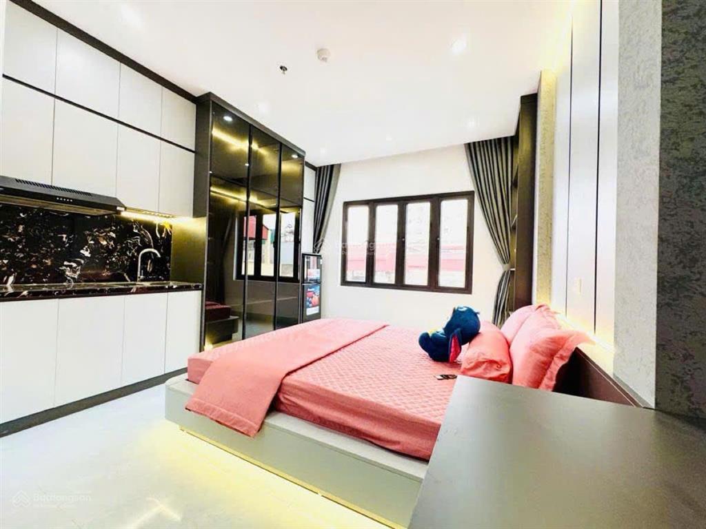 Chính chủ bán căn chung cư mini, căn góc, 3 mặt thoáng 120m2, mt 9.3*6 tầng, thang máy. 22,8 tỷ