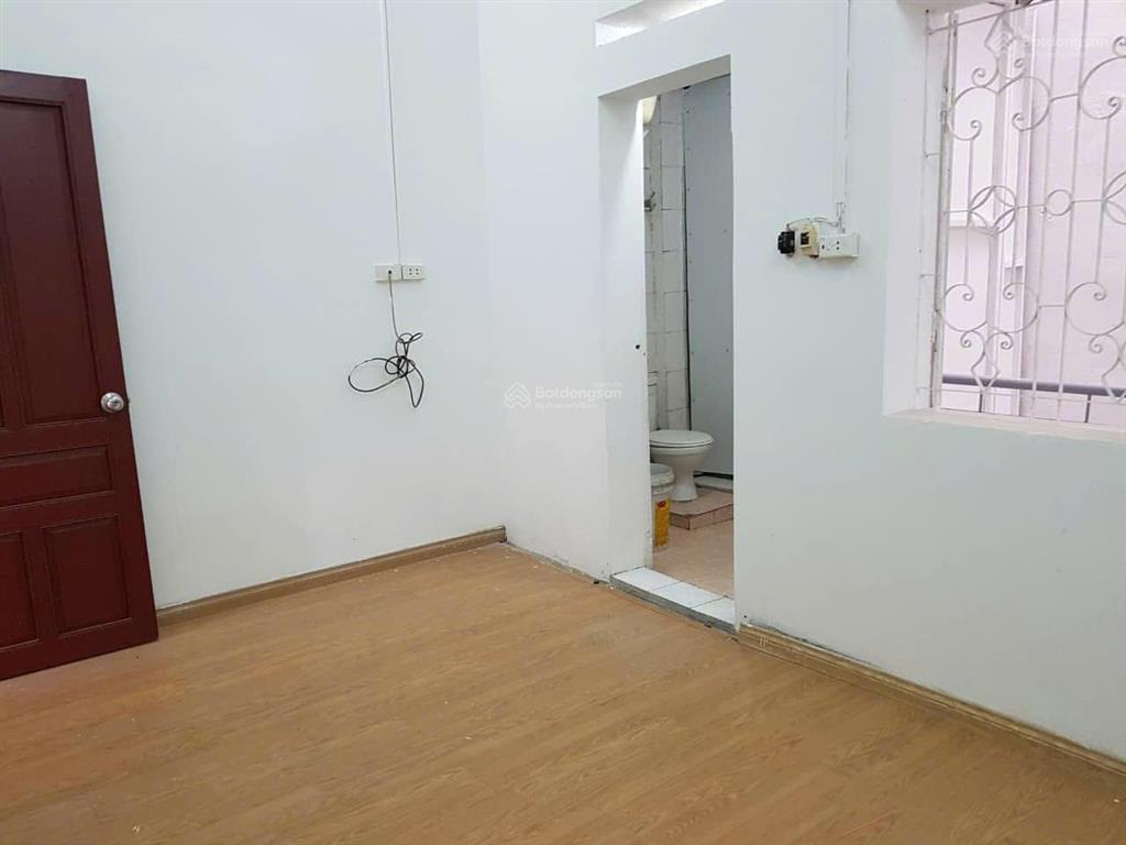 Chính chủ cho thuê nhà nguyên căn lê trọng tấn,ô tô vào nhà 55m2 *3 tầng, 12 triệu/tháng