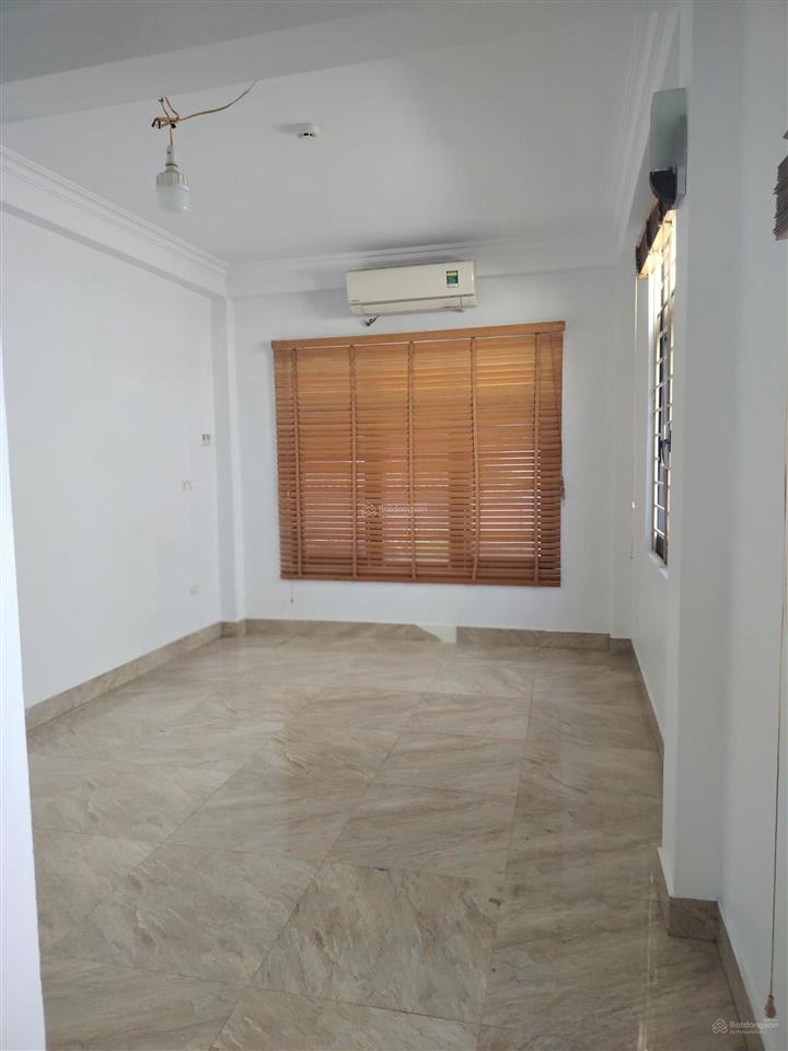 Cho thuê lâu dài nhà kinh doanh căn góc ngõ thái thịnhtây sơn, 35m2 *5 tầng, giá thuê 18tr/tháng