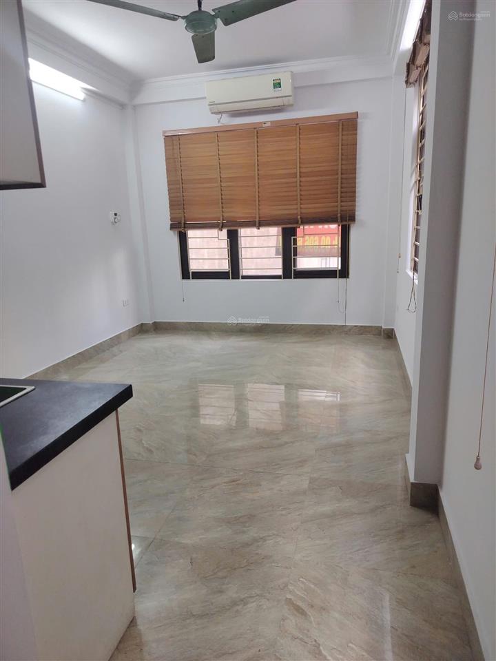 Cho thuê lâu dài nhà kinh doanh căn góc ngõ thái thịnhtây sơn, 35m2 *5 tầng, giá thuê 18tr/tháng
