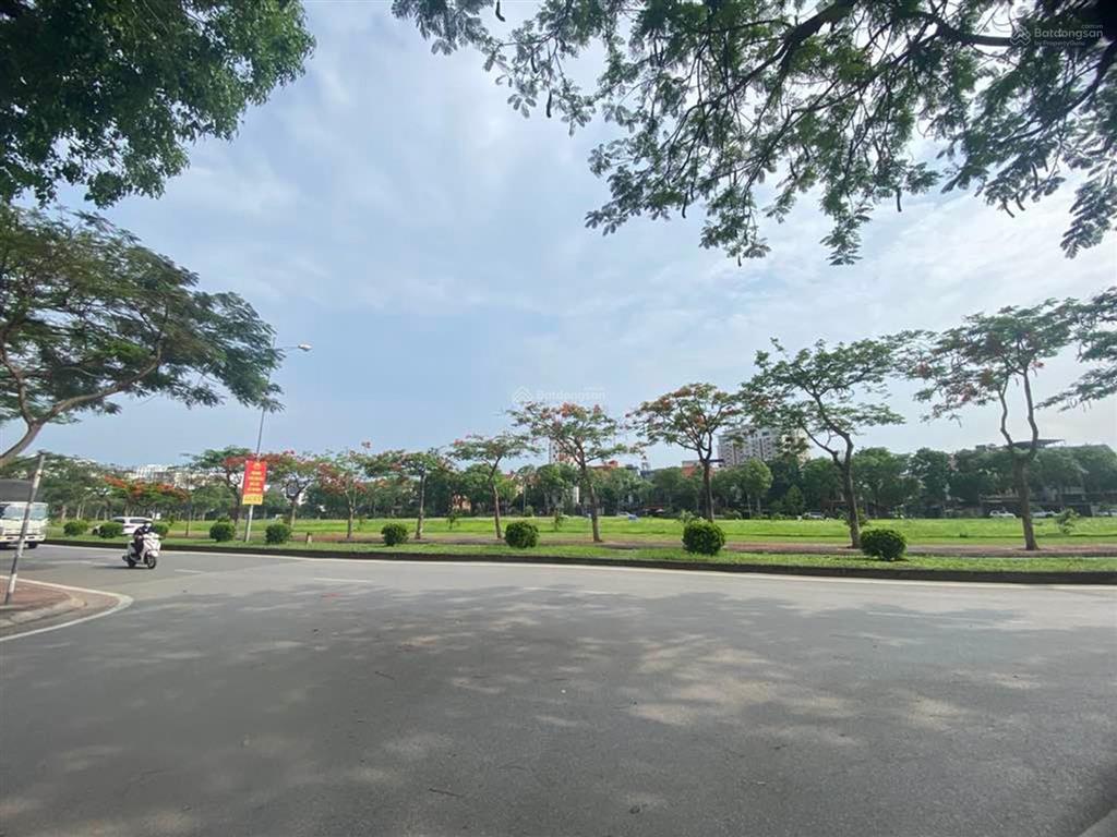Bán biệt thự mặt phố thép mới kđt việt hưng 198,1m mt 11m 3,5 tầng giá 57 tỷ sổ đỏ sẵn giao dịch