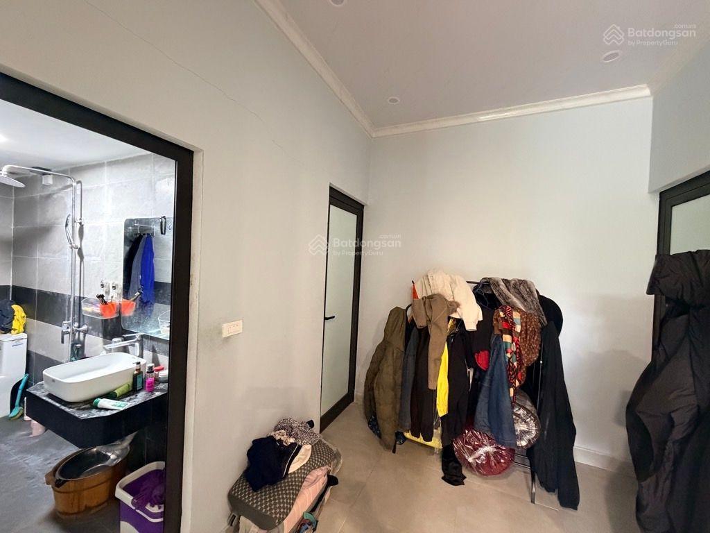 Bán đất tặng nhà vườn giáp phố việt hưng 160m2 mt 6m sân vườn hồ cá tuyệt đẹp ở sướng giáp vinhomes