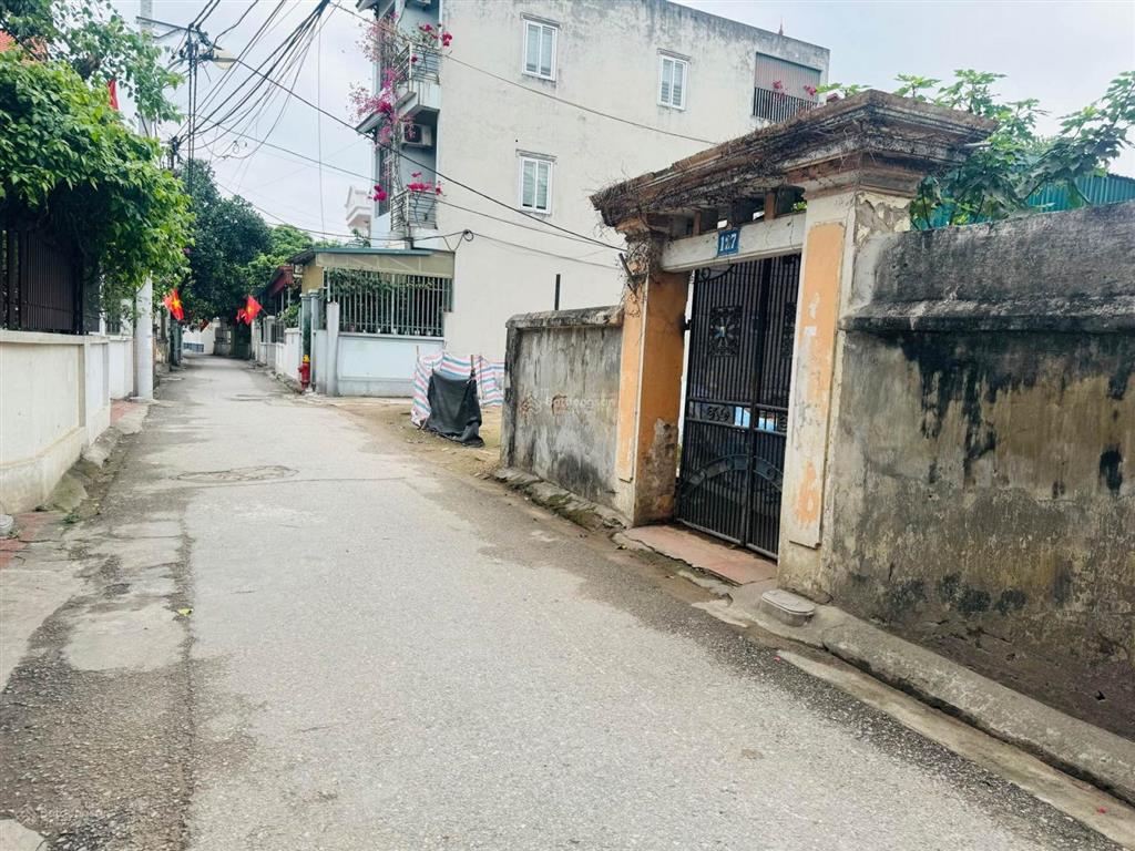 Bán lô đất tình quang giang biên 60m đường 5m mt 4m ô tô tránh ô tô vào giá 6,99 tỷ